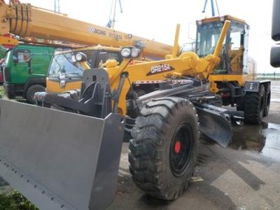 Продам грейдер GR215A xcmg