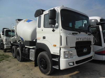 Миксер Hyundai HD270 7 куб. м.