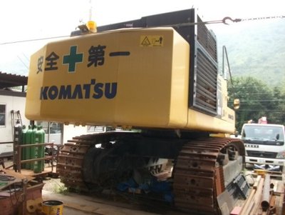 Экскаватор гусеничный Komatsu PC800-8