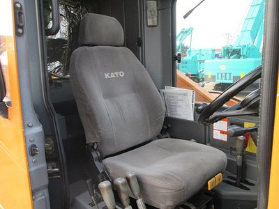 Кран самоходный КАТО KR25H-V5 2002г