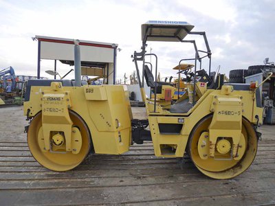 Каток вибрационный двухвальцовый Bomag BW141AD-2