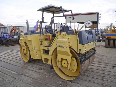 Каток вибрационный двухвальцовый Bomag BW141AD-2