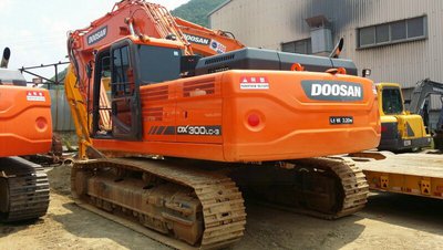 Экскаватор гусеничный DOOSAN DX300LC-3