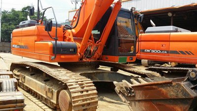 Экскаватор гусеничный DOOSAN DX300LC-3