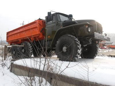 А/м Урал Сельхозник 5557 двухсторонняя разгрузка на шасси 