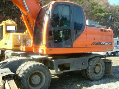 Экскаватор колесный Doosan DX210W