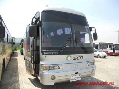 Туристический автобус Hyundai AeroExpress HI-CLASS серебристый 2008 год.