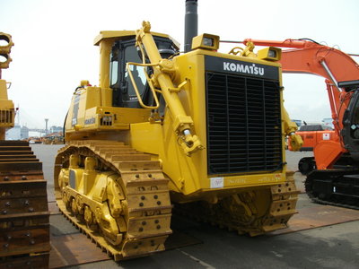 Продаем бульдозер KOMATSU D375A-5