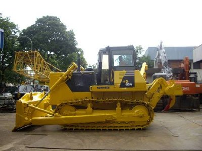 Бульдозер  Komatsu   D85A-21.