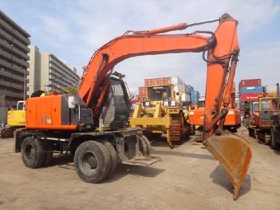 Колесный экскаватор Hitachi  ZX125W.