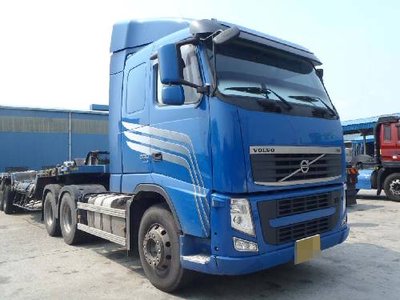 Седельный тягач Volvo FH500.