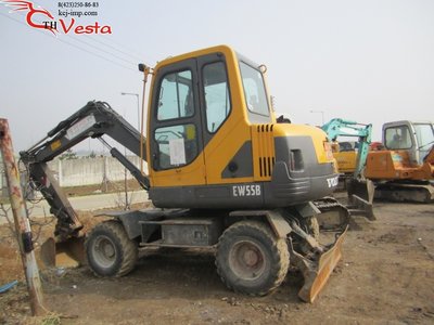 Продаётся Колёсный Мини Экскаватор Volvo EW55B , 2005 года