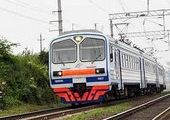 Металлист чуть не пустил пригородную электричку под откос